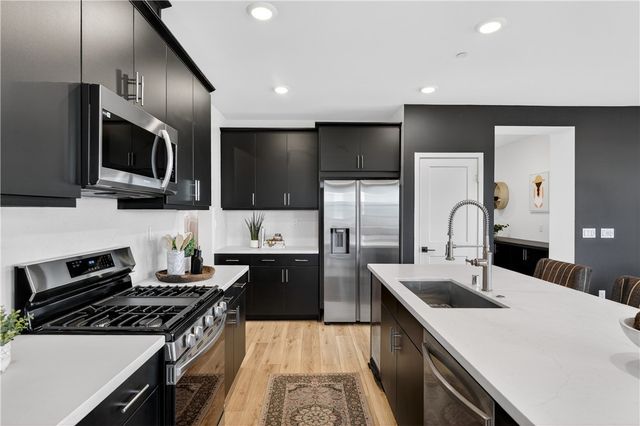 415 Besalu Terrace, Mission Viejo, CA 92694