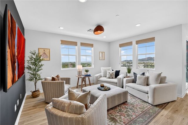 415 Besalu Terrace, Mission Viejo, CA 92694