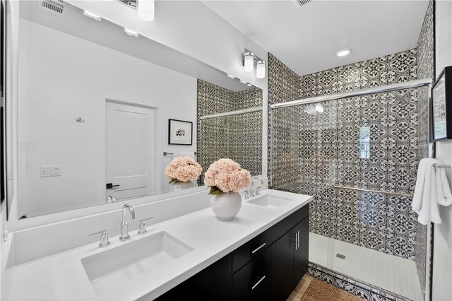 415 Besalu Terrace, Mission Viejo, CA 92694