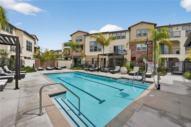 415 Besalu Terrace, Mission Viejo, CA 92694