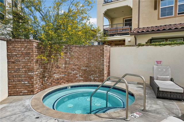 415 Besalu Terrace, Mission Viejo, CA 92694