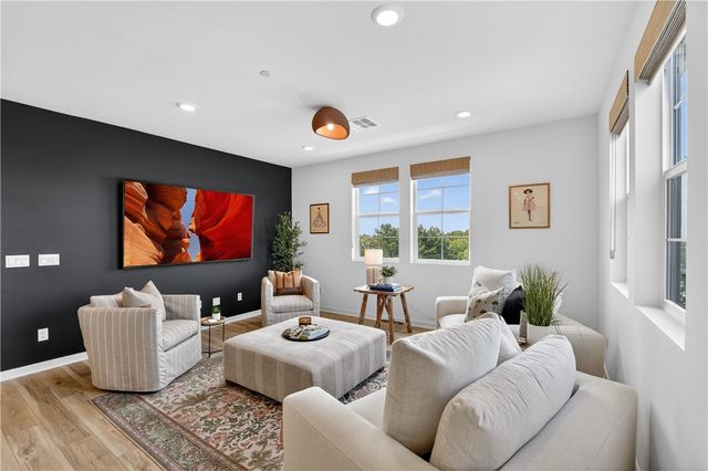 415 Besalu Terrace, Mission Viejo, CA 92694