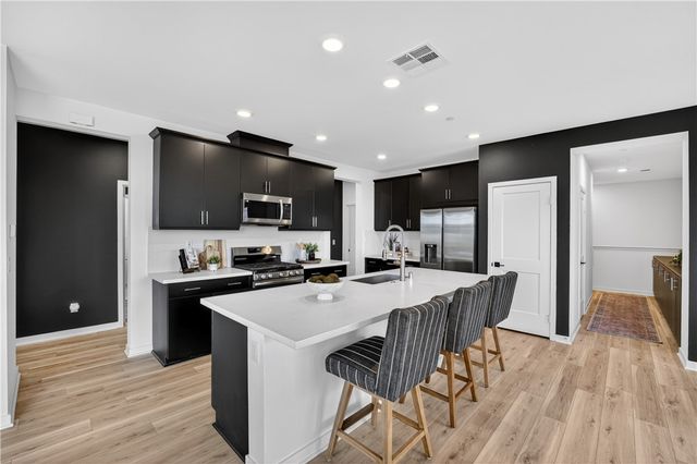 415 Besalu Terrace, Mission Viejo, CA 92694