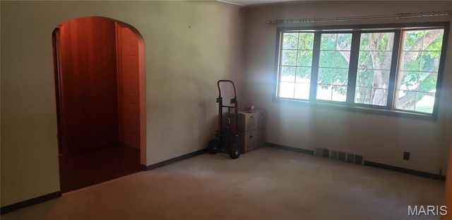 416 Old Highway 66, Bourbon, MO 65441