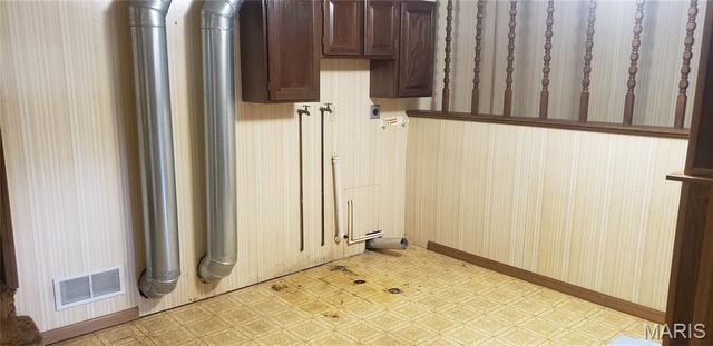 416 Old Highway 66, Bourbon, MO 65441