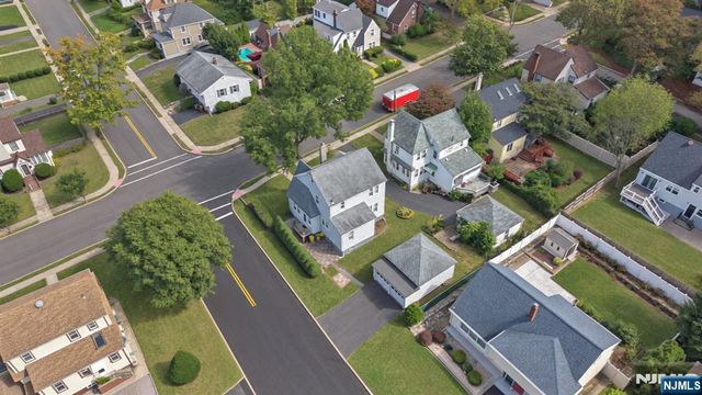 88 Lindbergh Boulevard, Teaneck, NJ 07666