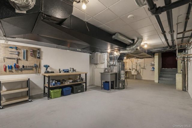 61 Devon Road, Bronxville, NY 10708