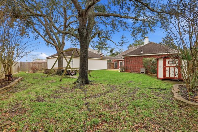 2912 Autumn Creek Drive, Friendswood, TX 77546