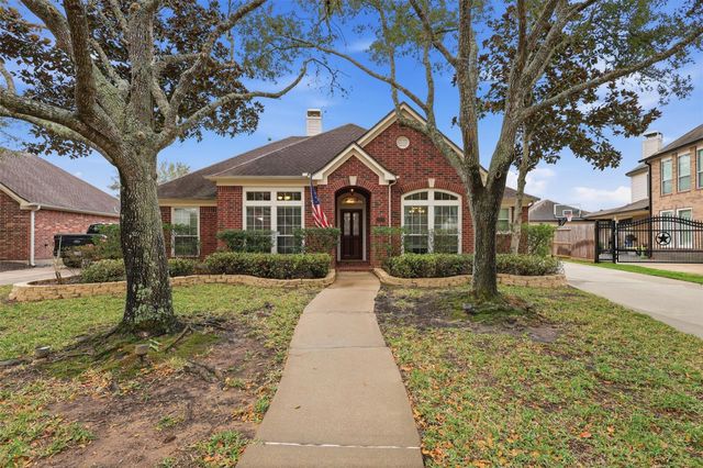 2912 Autumn Creek Drive, Friendswood, TX 77546