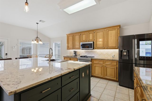 2912 Autumn Creek Drive, Friendswood, TX 77546