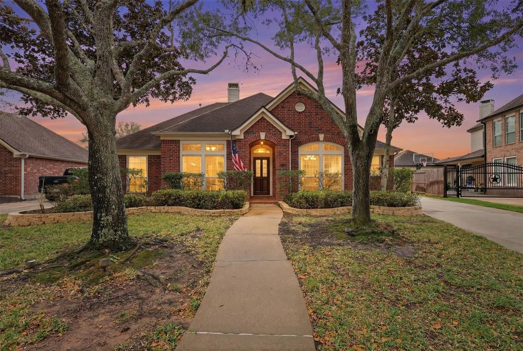 2912 Autumn Creek Drive, Friendswood, TX 77546