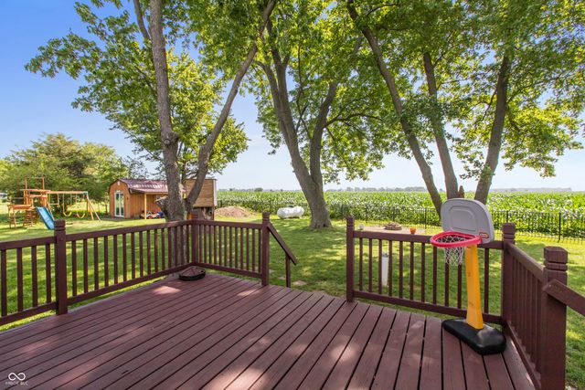 3691 N Us 421, Whitestown, IN 46075