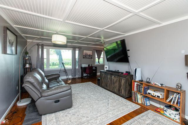 3691 N Us 421, Whitestown, IN 46075