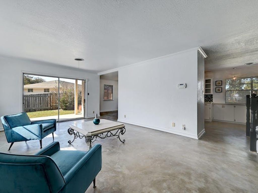 1802 Temple DR, Austin, TX 78721