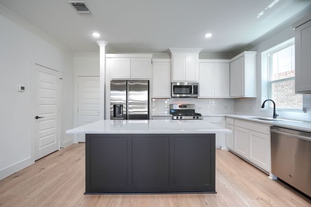 2633 Tanager Street, Fort Worth, TX 76118