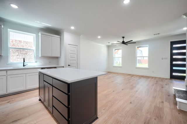 2633 Tanager Street, Fort Worth, TX 76118
