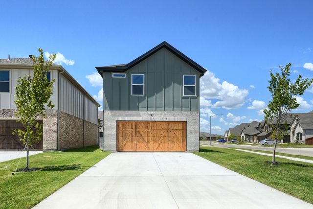 2633 Tanager Street, Fort Worth, TX 76118