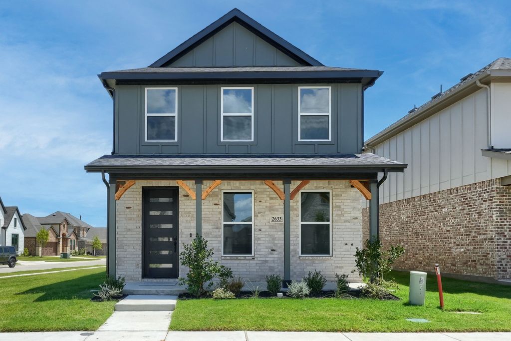 2633 Tanager Street, Fort Worth, TX 76118
