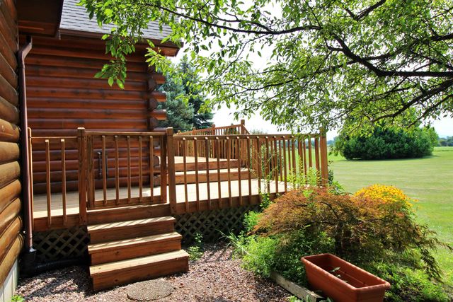 8 Maynard Court, Grand Isle, VT 05458