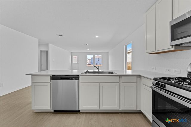 744 Horsetail Lane, New Braunfels, TX 78132