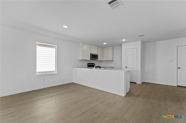 744 Horsetail Lane, New Braunfels, TX 78132