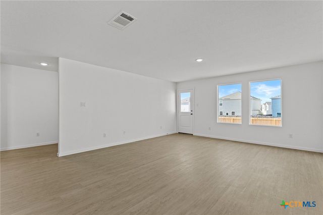 744 Horsetail Lane, New Braunfels, TX 78132