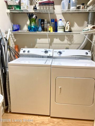 1 Riverpointe Plaza APT 517, Jeffersonville, IN 47130
