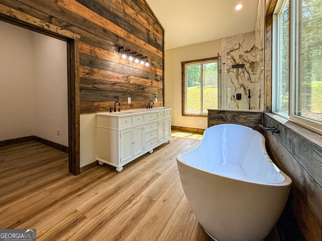 402 Lovelace Road, Clarkesville, GA 30523