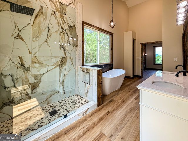 402 Lovelace Road, Clarkesville, GA 30523