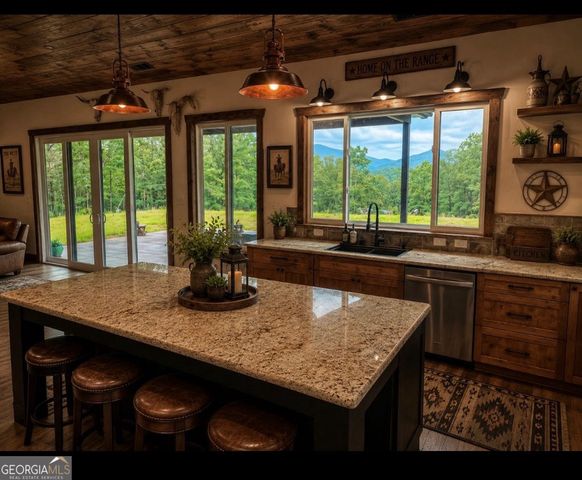 402 Lovelace Road, Clarkesville, GA 30523