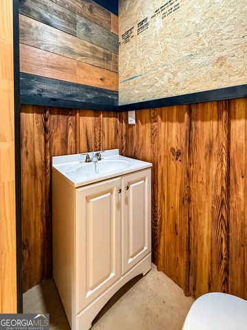 402 Lovelace Road, Clarkesville, GA 30523