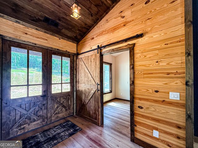 402 Lovelace Road, Clarkesville, GA 30523