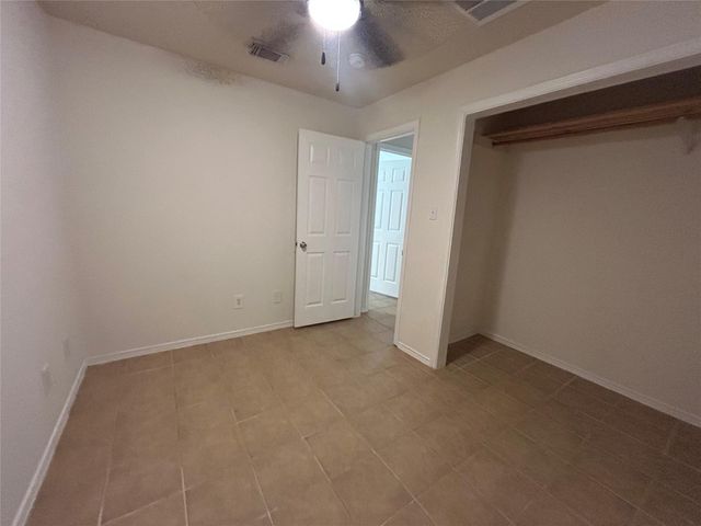 1005 E Main Street, Tomball, TX 77375