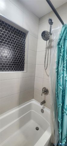 1027 Farmer St, Petersburg, VA 23803