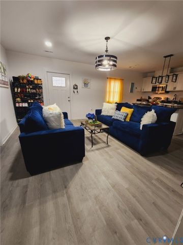 1027 Farmer St, Petersburg, VA 23803