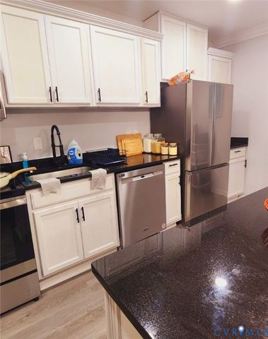 1027 Farmer St, Petersburg, VA 23803
