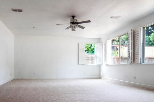 1817 Thomas Ct, Modesto, CA 95355