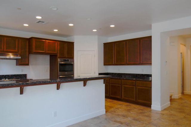 1817 Thomas Ct, Modesto, CA 95355