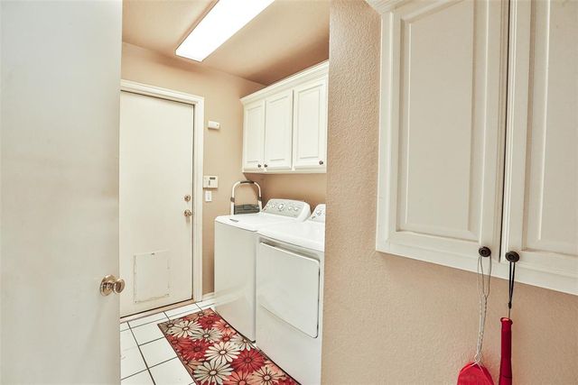 1301 SW 121st Place, Oklahoma City, OK 73170