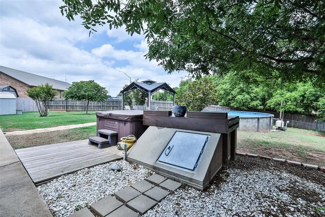1301 SW 121st Place, Oklahoma City, OK 73170
