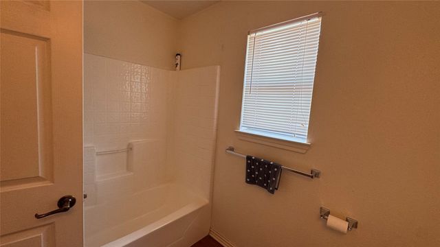 3203 Echo Trail, Granbury, TX 76049