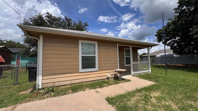 3203 Echo Trail, Granbury, TX 76049