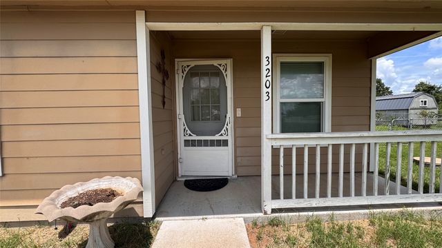 3203 Echo Trail, Granbury, TX 76049