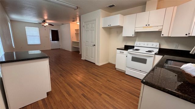 3203 Echo Trail, Granbury, TX 76049