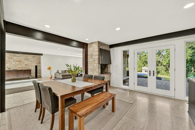 1061 Plummer Lane SW, Rochester, MN 55902
