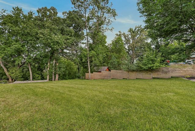 1061 Plummer Lane SW, Rochester, MN 55902