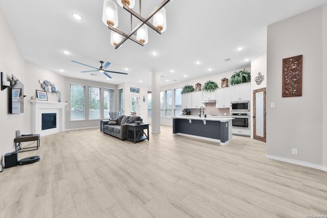 1602 BUCKNER PL, San Antonio, TX 78253