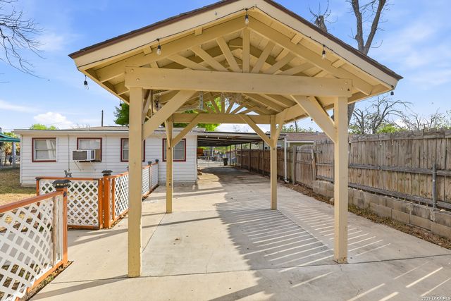 131 Willee, San Antonio, TX 78228