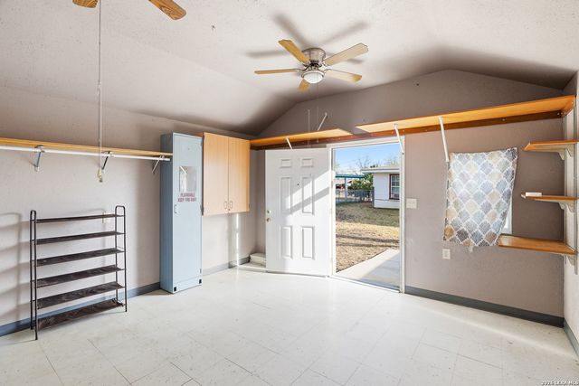 131 Willee, San Antonio, TX 78228