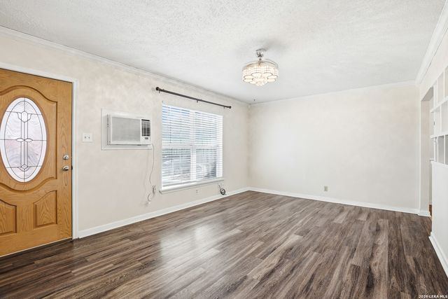 131 Willee, San Antonio, TX 78228